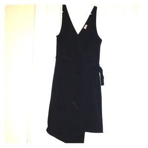 Sleeveless asymmetrical cocktail dress